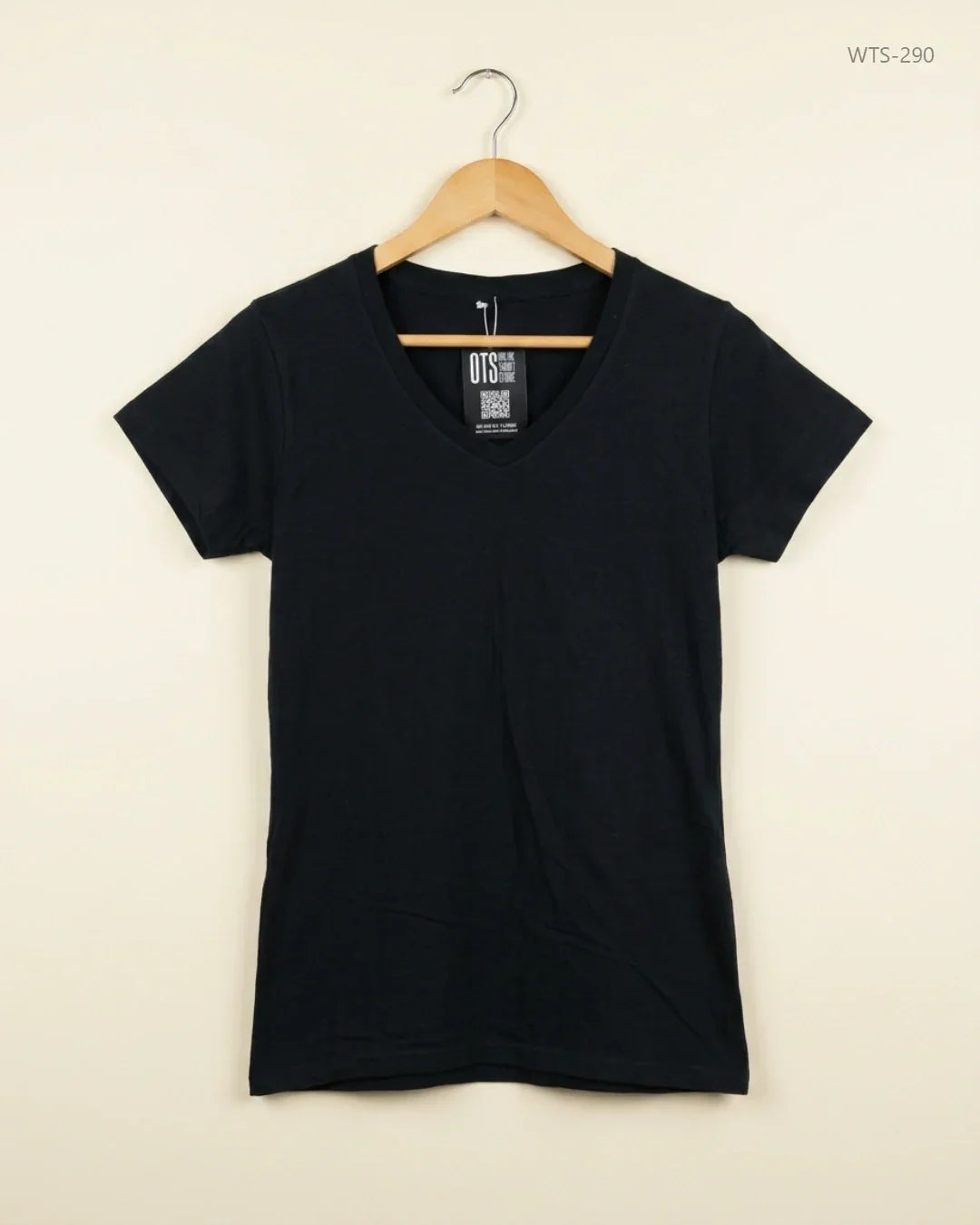 Preloved Premium Womens Tshirts by Gildan, Black Cotton for Womens - OTS Thrift Shop Lahore Pakistan
