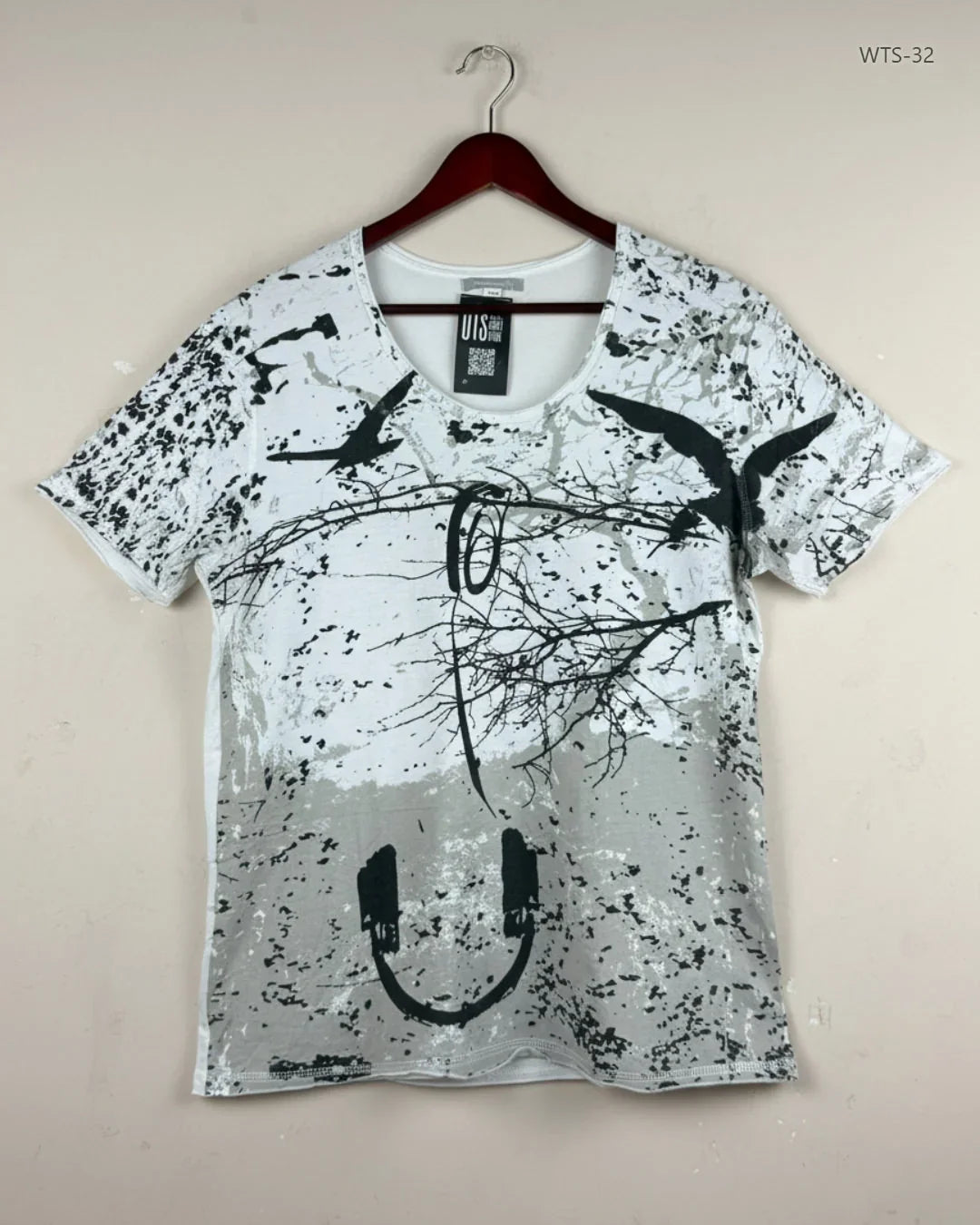 UK Imported secondhand Womens Tshirts - Suisses Collection brand, White Cotton, Premium condition, for Women - Online Thrift Store Karachi Pakistan