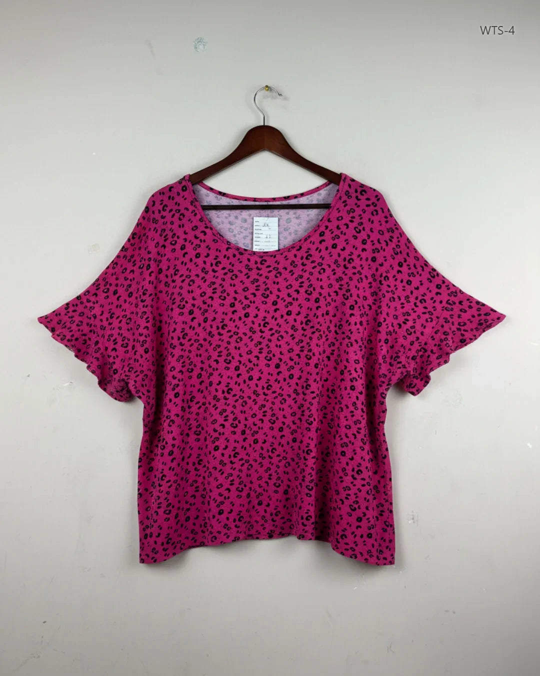 Shop Premium Womens Tshirts by Unknown | Preloved Branded Clothes | Pink Cotton | Women | OTS Thrift Store Islamabad Pakistan